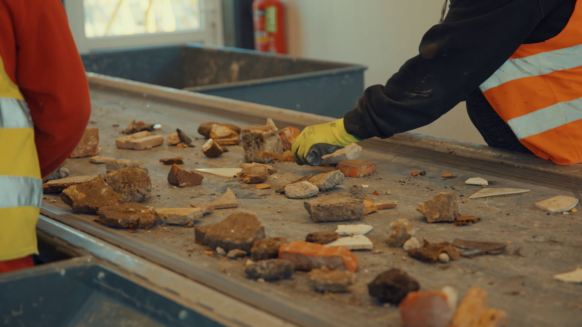 construction and demolition waste (C&D Waste) - manual waste sorting